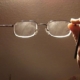 Occhiali sporchi, ecco come pulire le lenti